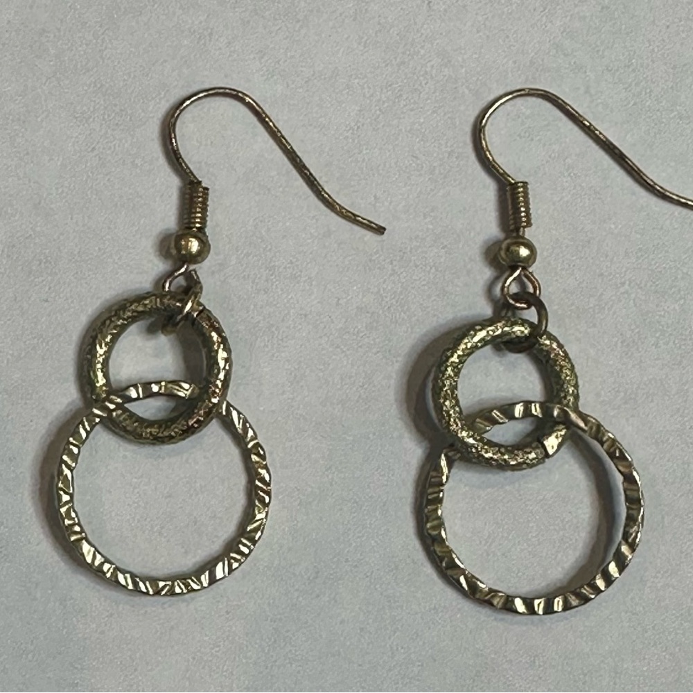 Gold Tone Open Circle Intertwined Hoops Earrings Dangle Drop